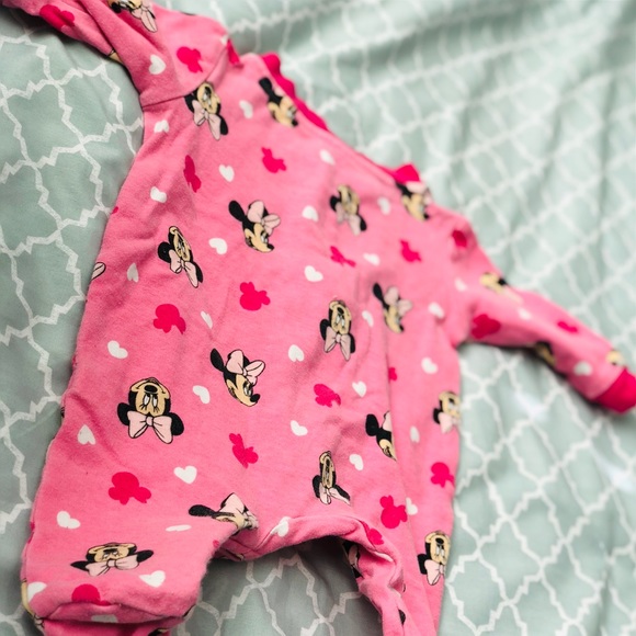 Onsie - Picture 7 of 8